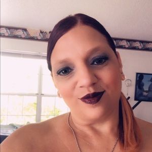 Meet your Posher, Tabitha